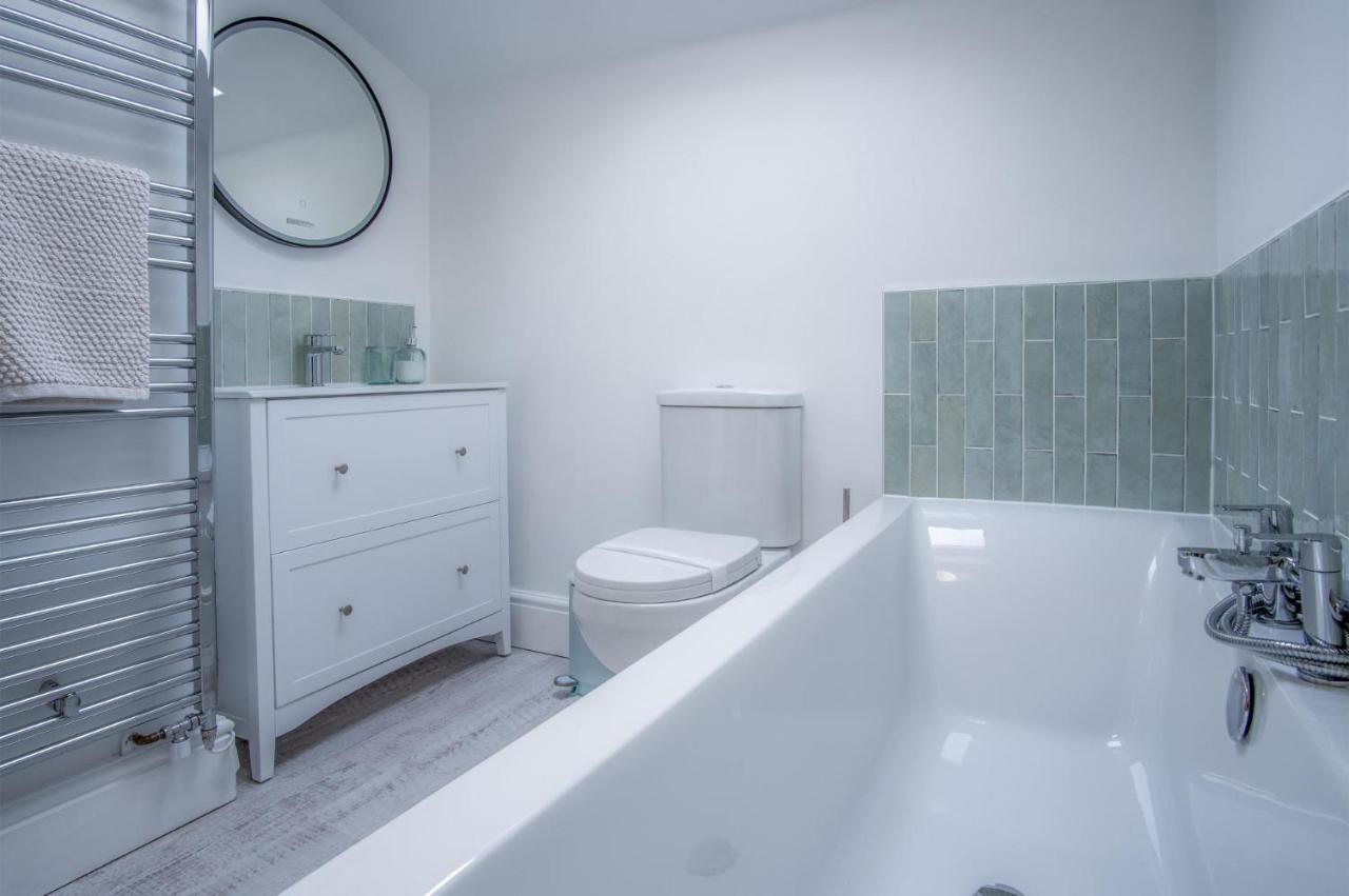 Noe Acre - 3 Bedroom Cottage - Tenby Eksteriør billede