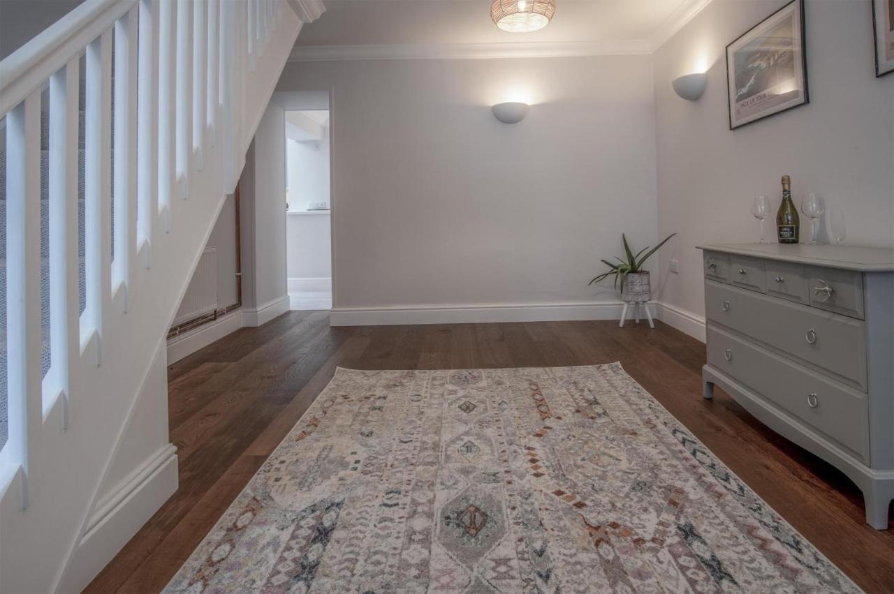 Noe Acre - 3 Bedroom Cottage - Tenby Eksteriør billede